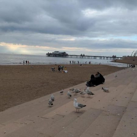 The Winter Garden Suites Blackpool Exterior photo